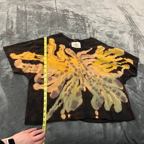 Handmade Bleach Dye Butterfly Festival Crop Top - Picture 5 of 7
